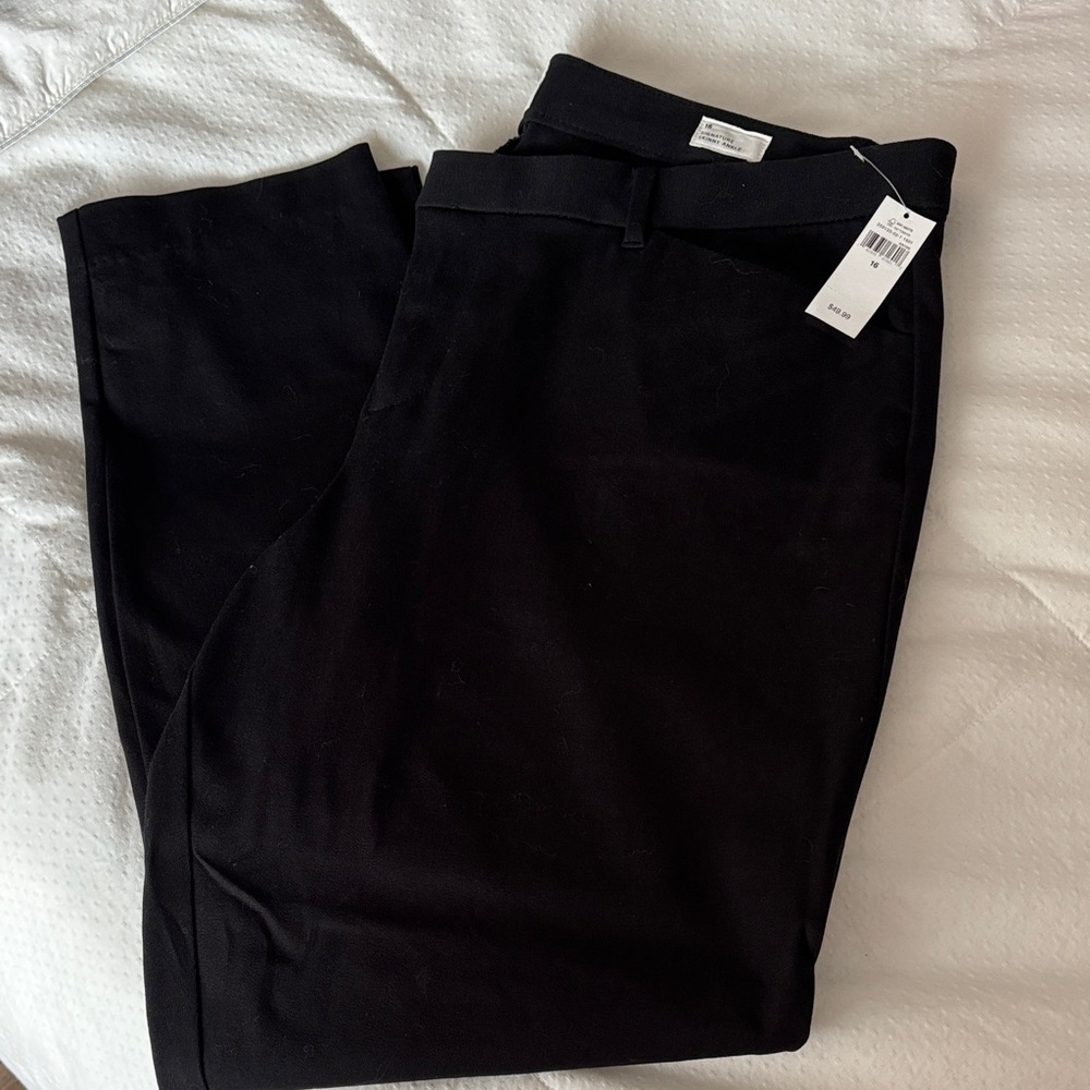 BRAND NEW GAP STRETCH PANTS